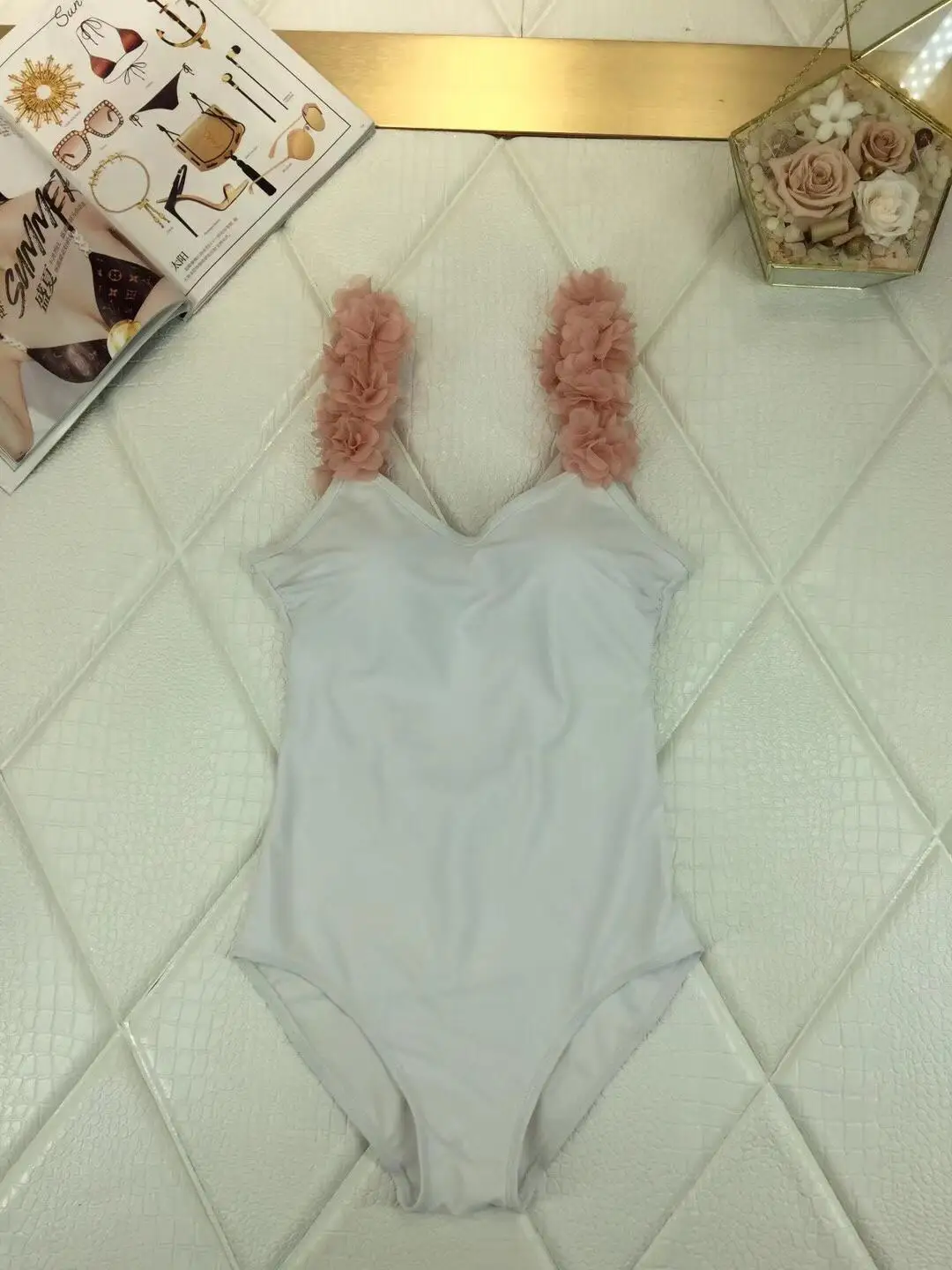 

2019 spring new women's sexy net color shawl one-piece swimsuit 4231