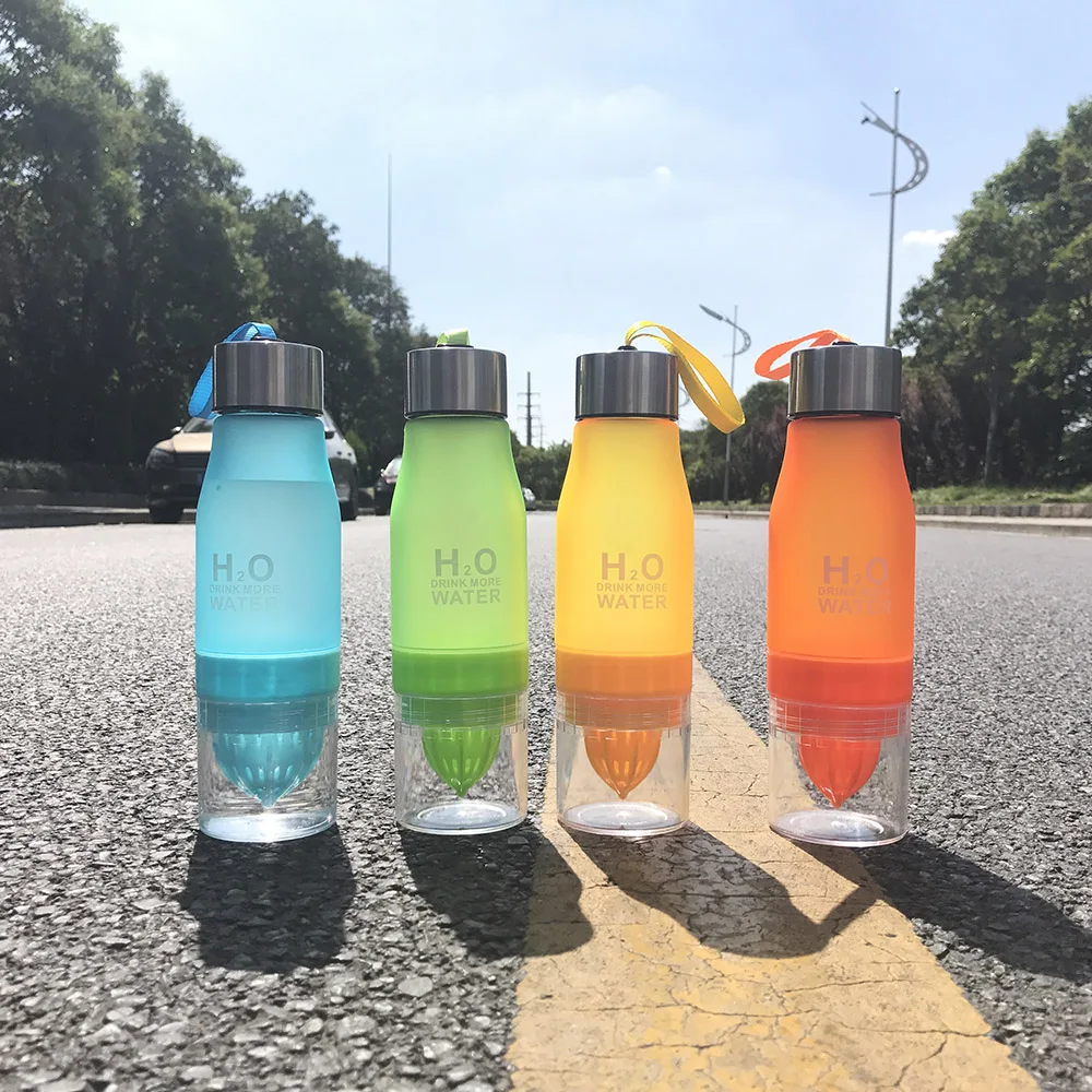 

650ml Water Bottle Plastic Fruit Infusion Bottle Infuser Drink Outdoor Sports Juice Lemon Portable Kettle Travel Portable Gift