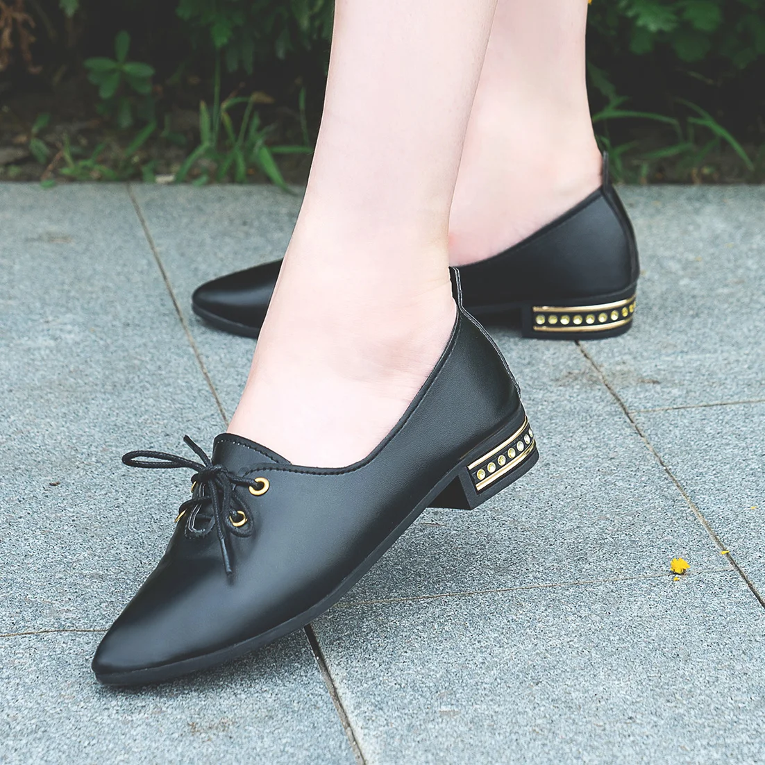plus size shoes for women