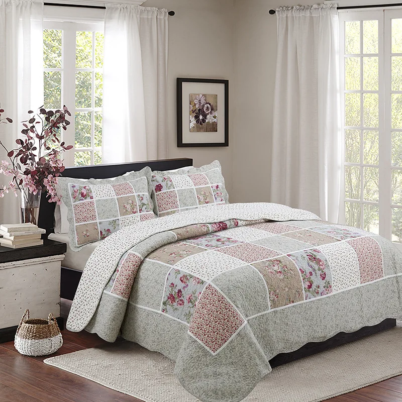 FAMVOTAR 3-Pieces Chic Floral Printed Patchwork Quilted Bedspread Shabby Romantic Roses Reversible Stitched Quilt Coverlet Set