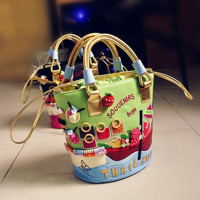 

2017 Women's Spring Fresh Handmade Embroidery Handbags Three Dimensional Color Block Bucket Bag Middle Cross Body Shoulder Bags