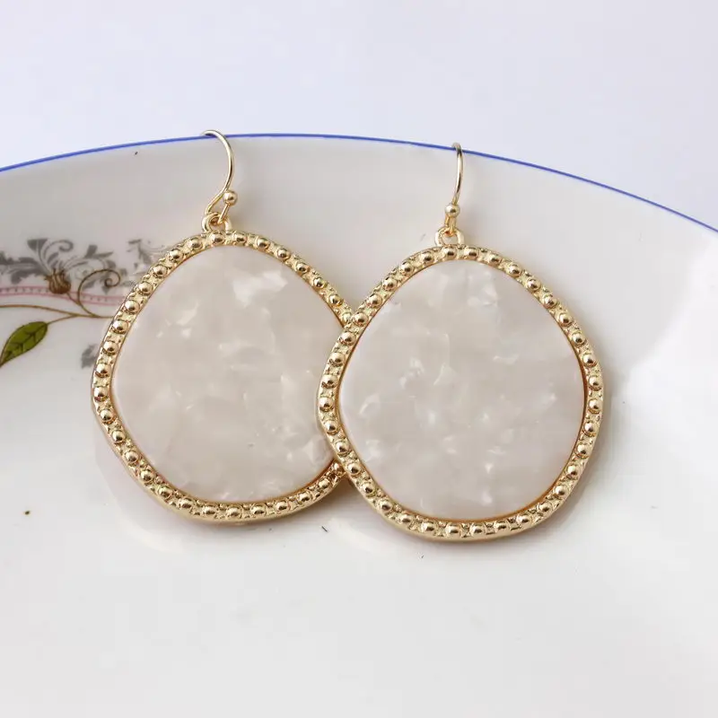 Beige (3)
