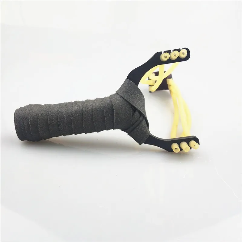 Powerful slingshot hunting high quality steel and rubber band outdoor sling shooting professional slingshot