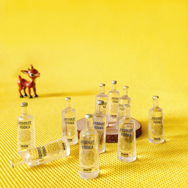 

10 pcs Vodka wine bottles/miniatures food/dinnerware/artificial/fairy garden gnome/terrarium/bonsai/figurine/doll house decor/
