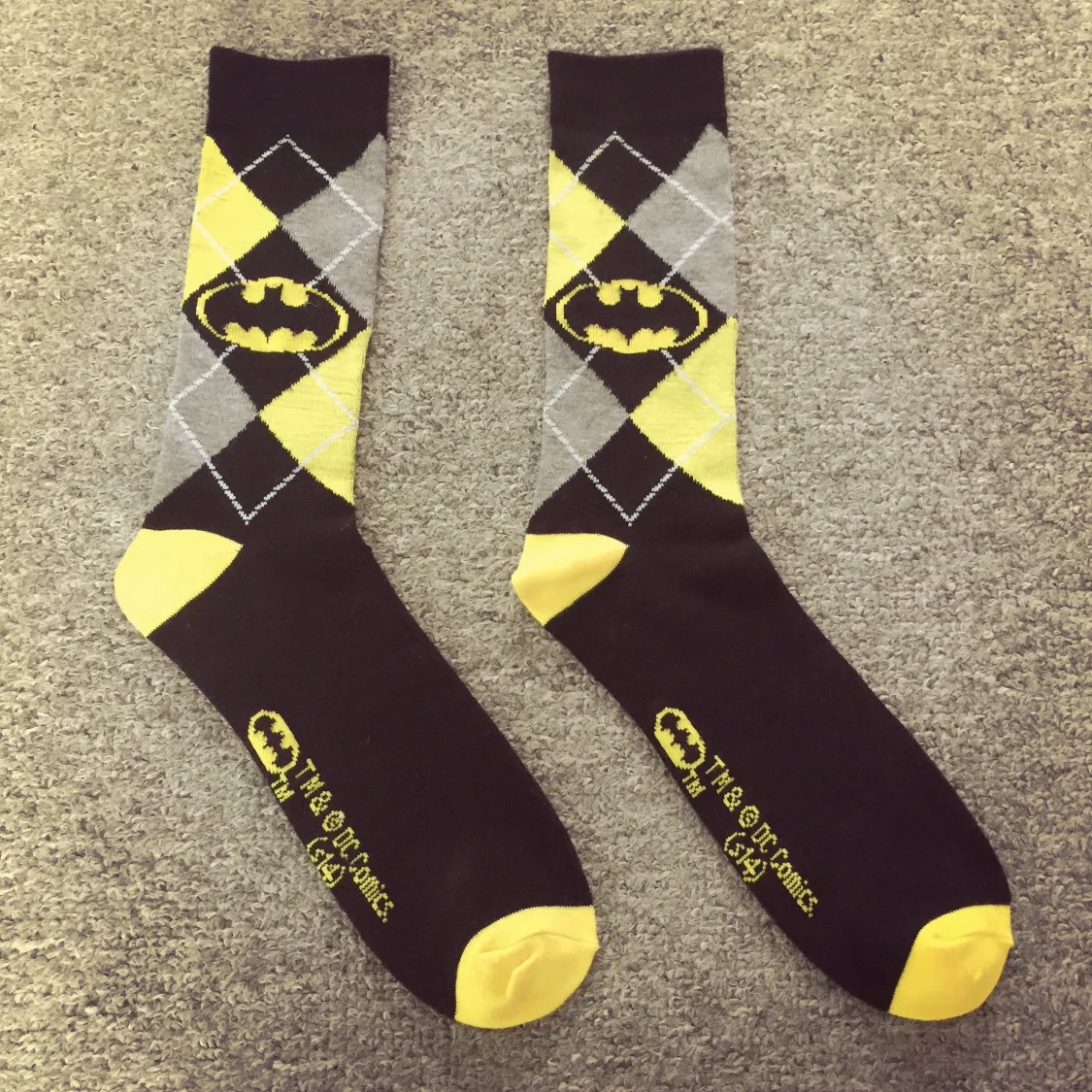 

Free shipping batman crew socks for women man, fashion comic character diamond pattern, hip hop black yellow harajuku korean