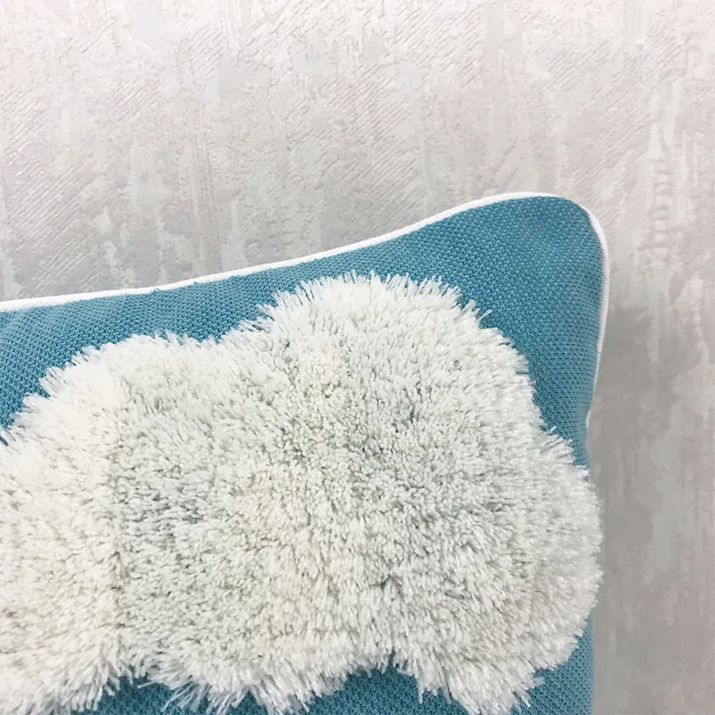 Чехол наволочка с синим небом и белым облаком 45 х45 см|Наволочка| |