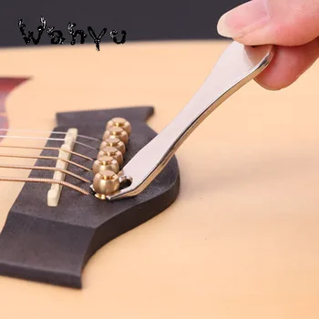 

Made of cowhide and metal guitar picks bag, pick bag keychian