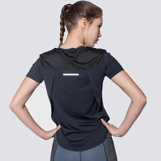 Women Breathable Fitness Running Reflective T shirts  Quick Dry Stretch Tops Sports Tees Short T-shirt Gym Yoga Women’s T-shirt