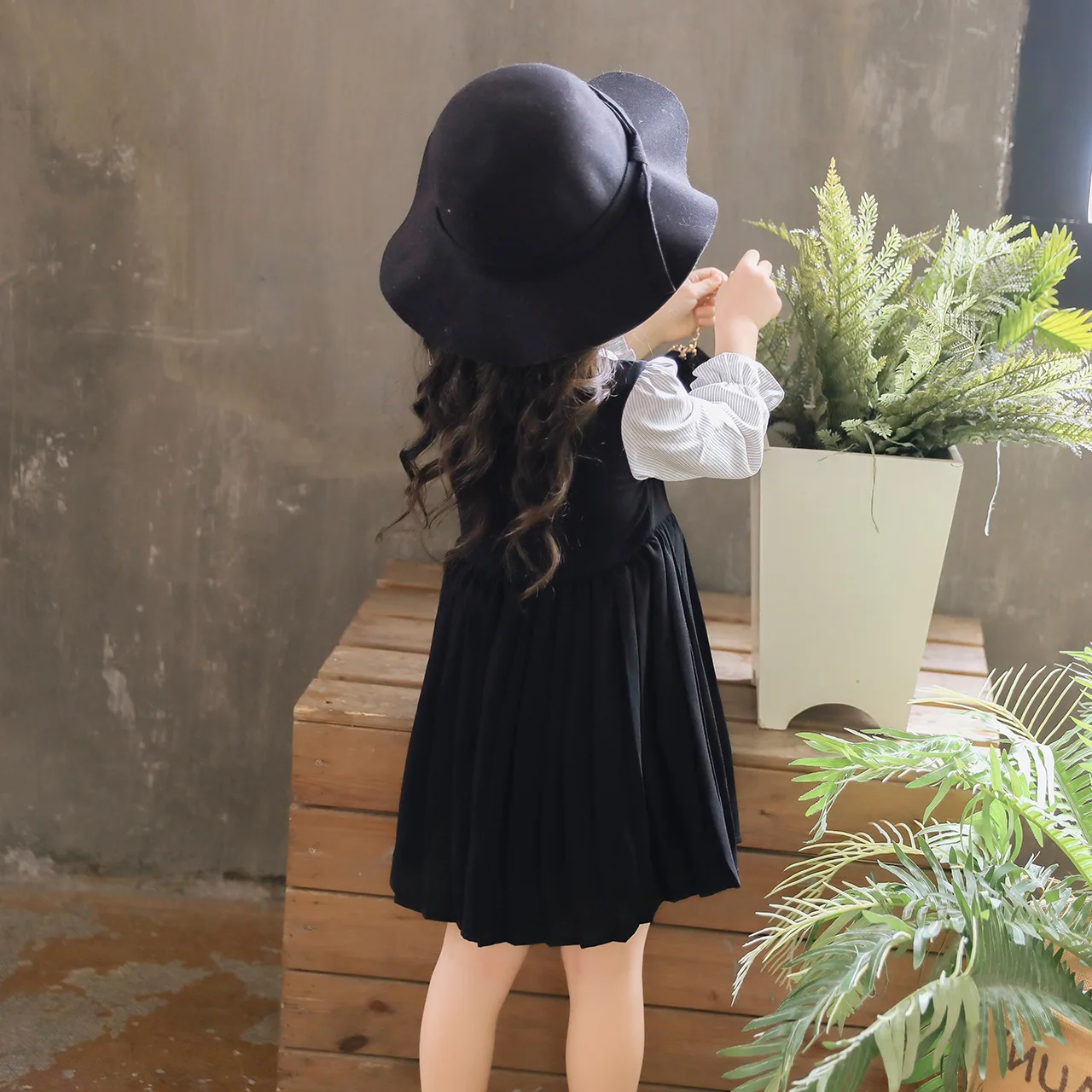 //cbu01.alicdn.com/img/ibank/2019/635/784/10274487536_1321416074.jpg