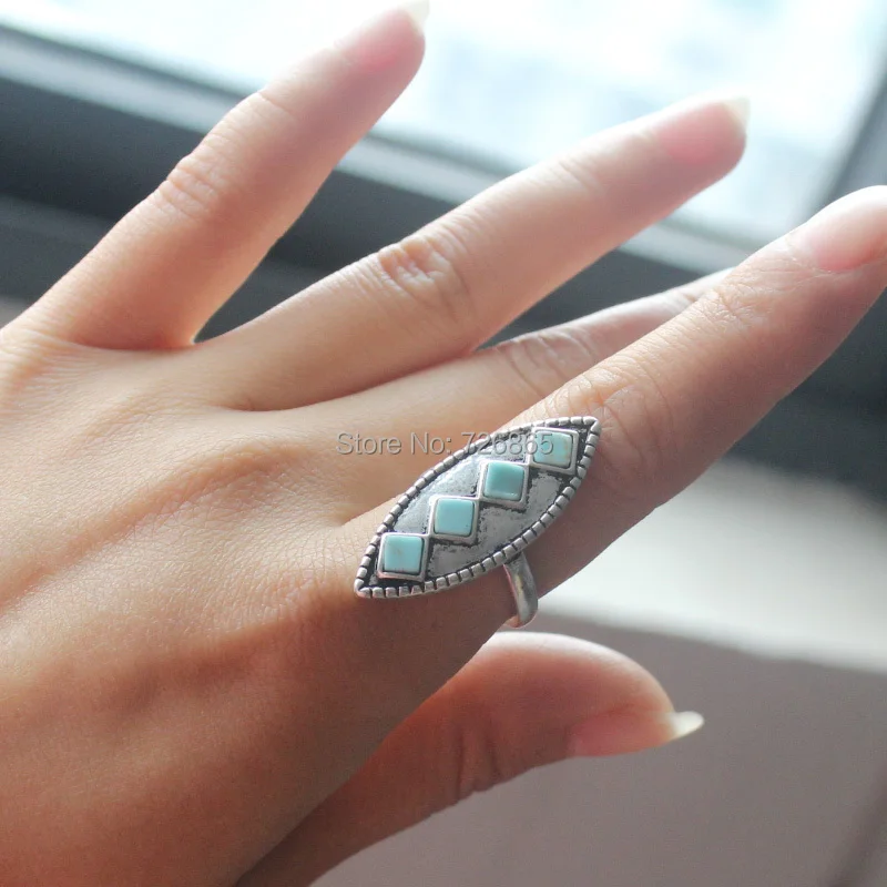 

Fashion Four Elegant Artificial Stone Ring Rhinestone Rings Restoring Ancient Ways Style Wholesale Free Shipping