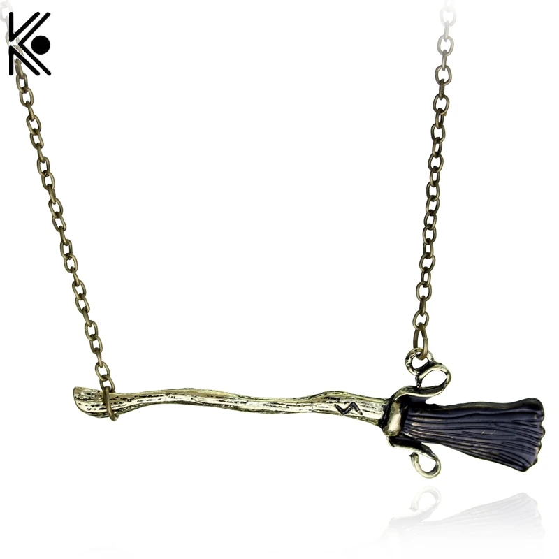 Lureme Ha Pot Broomstick Necklace Firebolt Broom Vintage Antique Bronze
