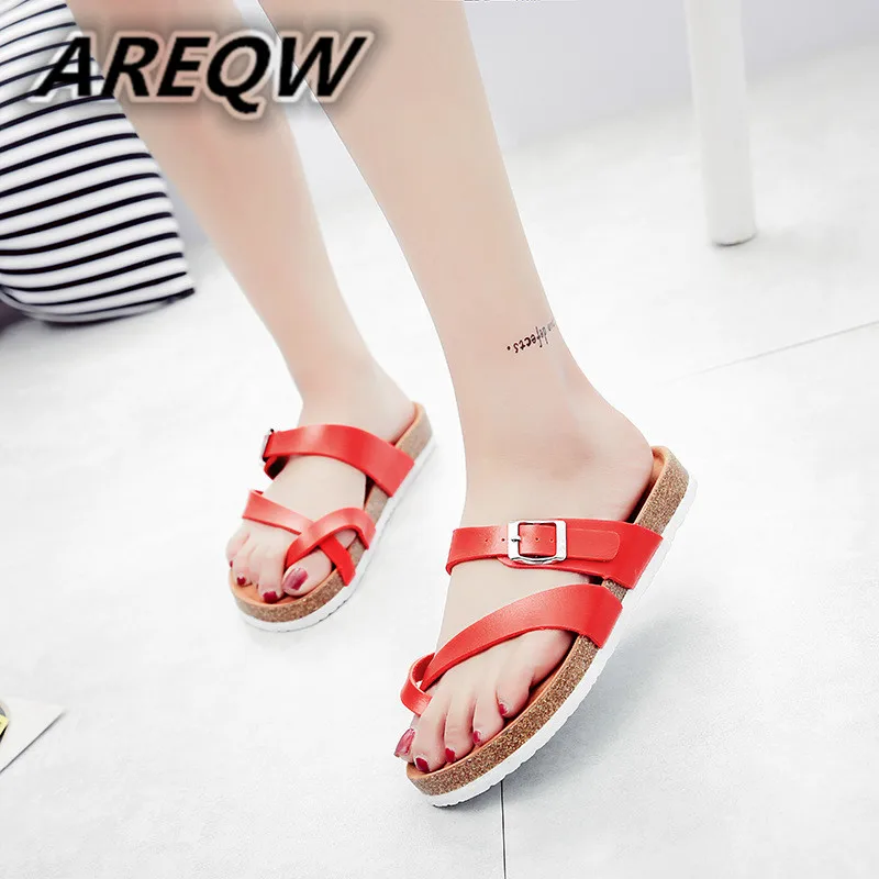 

Fashion Ladies Crossover Toe Buckle with Summer Beach Slippers Fashion Leather Flat Bottom Women's Slippers