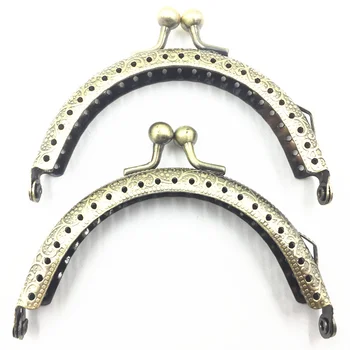 

1Pc Kiss Clasp Lock Clutch Coins Purse Handbag Handle DIY Part Bronze Tone Flower Embossed Ball Heads Metal Arc Frame 8.5cm