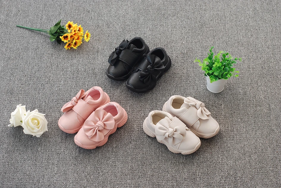 Bekamille/Осенняя кожаная обувь для девочек; детская обувь для девочек; однотонные повседневные кроссовки с большим бантом; коллекция года; цвет белый, розовый, черный