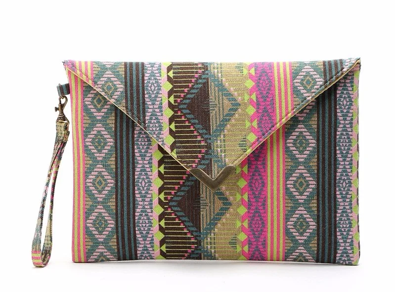 2506843945_2094737602