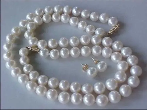 

SET OF 9-10MM AAA GENUINE WHITE PEARL NECKLACE, BRACELET & EARRINGS 14K/20 Gold