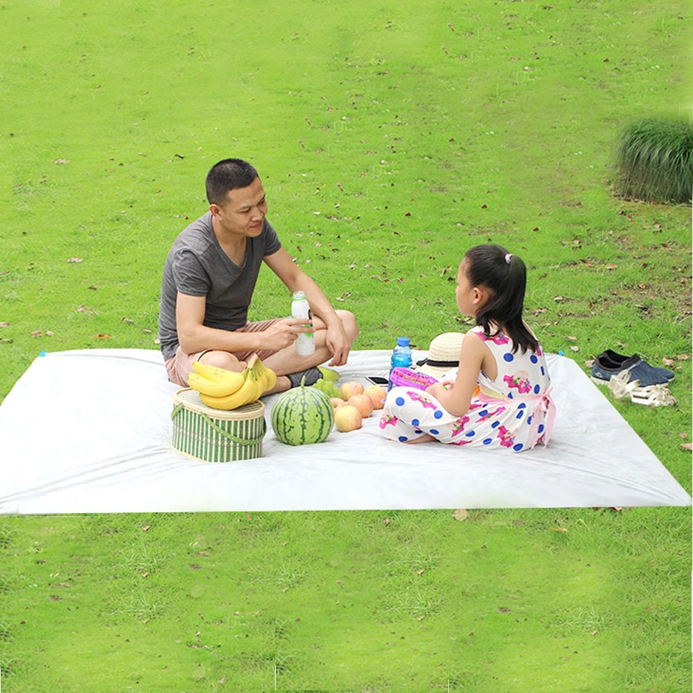 

Free Shipping 3 - 6 People 150 x 200CM Outdoor Water Resistant Oil-proof Disposable Outdoor Camping Beach Picnic Ground Mat
