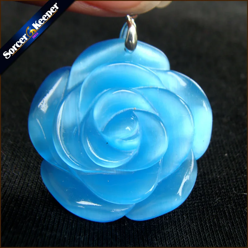 

Hand Carved Blue Cat's Eye Stone Flower Amulet Lucky Women Cute Pendant Necklace Fashion Crystal Jewelry Beads 1PCS -HS208
