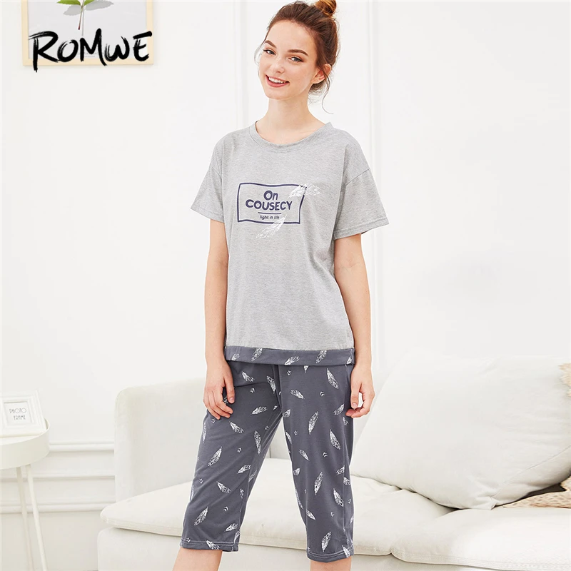 

ROMWE Multicolor Feather Letter Print Pajama Set Women Round Neck Short Sleeve Sleepwear 2019 Summer Female Casual Nightwear