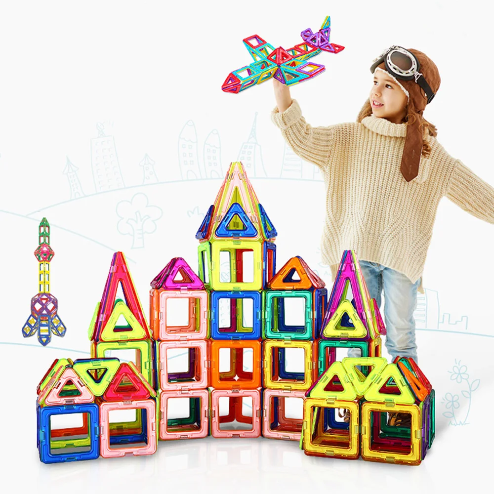 Ucanaan122PCS/SET Designer Construction Set Model & Building
