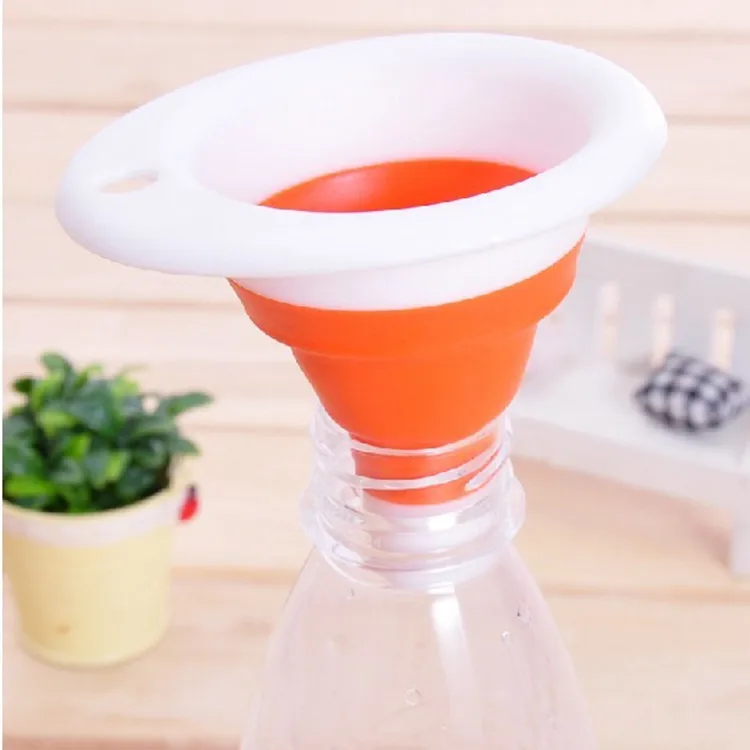 Retractable Mini Funnel Kitchen Gadget Silicone Portable Small Funnel