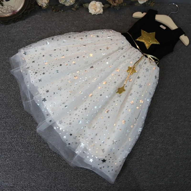 костюм звёздочки для девочкт. платье белое для девочек со звёздочками. детское платье со звездочками. детское платье со звездочками. платье снежинка для девочки 1 год.