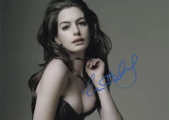 

signed Anne Hathaway autographed original photo 7 inches free shipping autograph 122017A