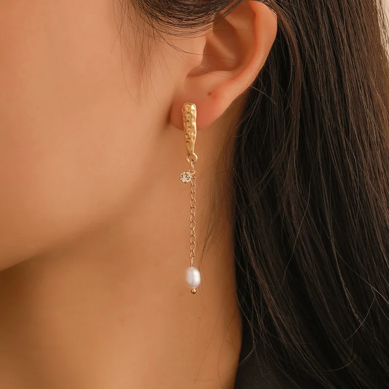 

Korean Statement Freshwater Pearl Earrings Fashion Jewelry Female Geometric Irregular Long Dangle Earrings Women's Fashion 2019