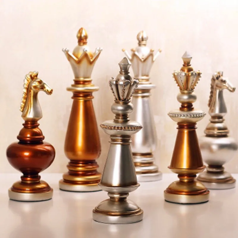 

Creative Art&Craft Antique Looking Chess Sculpture European Style Home Accessories Christmas Decoration G1974