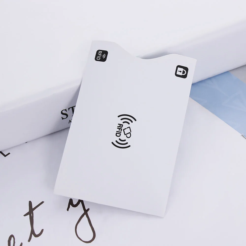 2 шт. RFID держатель для карт блокирующий банк анти вор Бумажник Защитный чехол алюминиевый чехол для кредитных карт безопасный считыватель Интеллектуальный щит