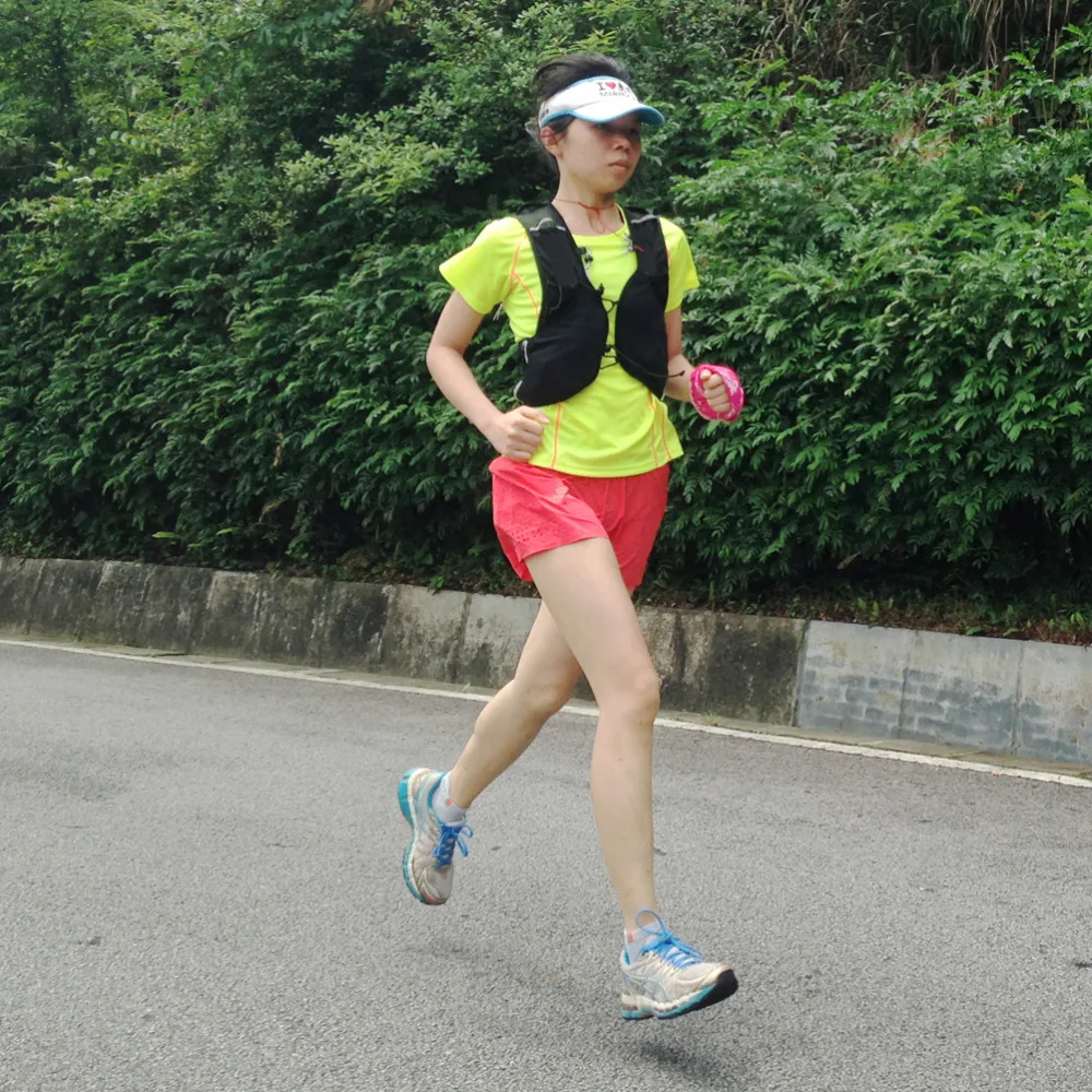 ULTRA-TRIハイドローンランニングバックパックトレイルランパック軽量