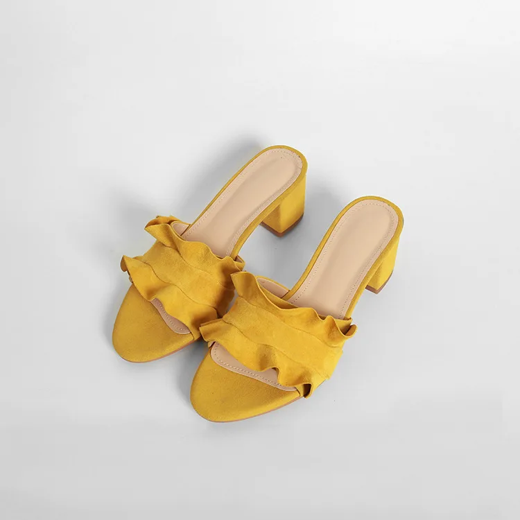 WOMEN SLIPPER 24