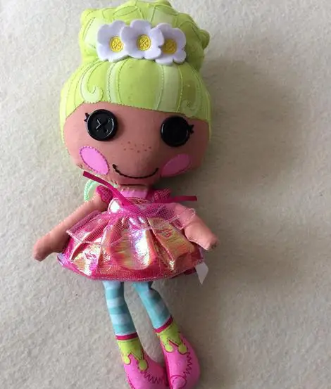 dolls with big heads and button eyes