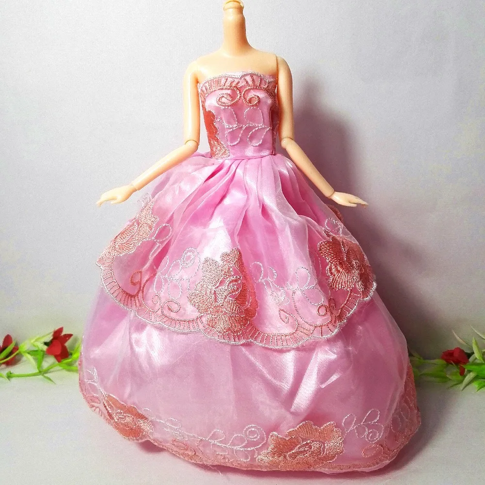 One Pcs 2017 Princess Wedding Dress Noble Party Gown For Barbie Doll Fashion Design Outfit Best