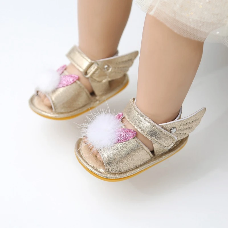 Летняя Детская сандалия; обувь для мальчиков и девочек; однотонные детские туфли для принцессы с крылышками; нескользящие сандалии на