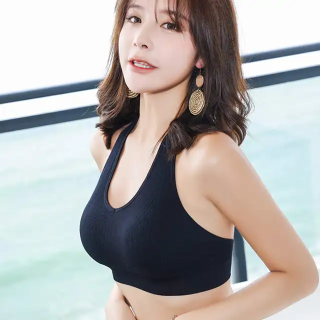 how to wear a tank top with a bra