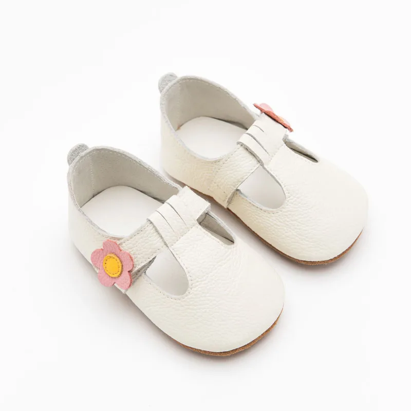 Лиса для маленьких девочек обувь из натуральной кожи детские мокасины Нескользящие мультфильм новорожденных девочек малыша обувь 7 цветов - Цвет: White Flower