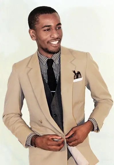 Recommended The Essential Khaki Suit, Part 2. Style. FACEBOOK TWITTER PINTEREST. There are a lot of choices for men looking for a khaki cotton suit. When I was shopping for one I considered a few options, including a Ludlow from neo-craft.gq and the Brooks Brothers poplin suits. I was looking for a classic khaki color, however, and the current collections at.