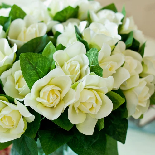 Гардения букет. Белая гардения. Гардении цветы букет. Гардения и розы букет. Гардения букет невесты.