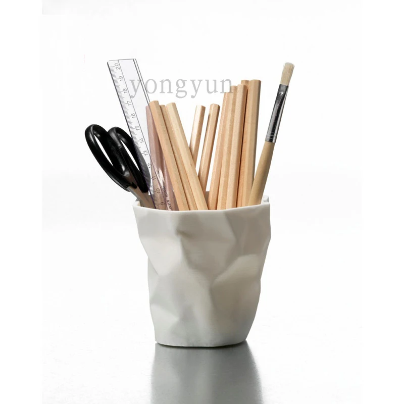

Free shipping mini desktop Contemporary contracted multi-function model creative Brush pot Furnishing articles