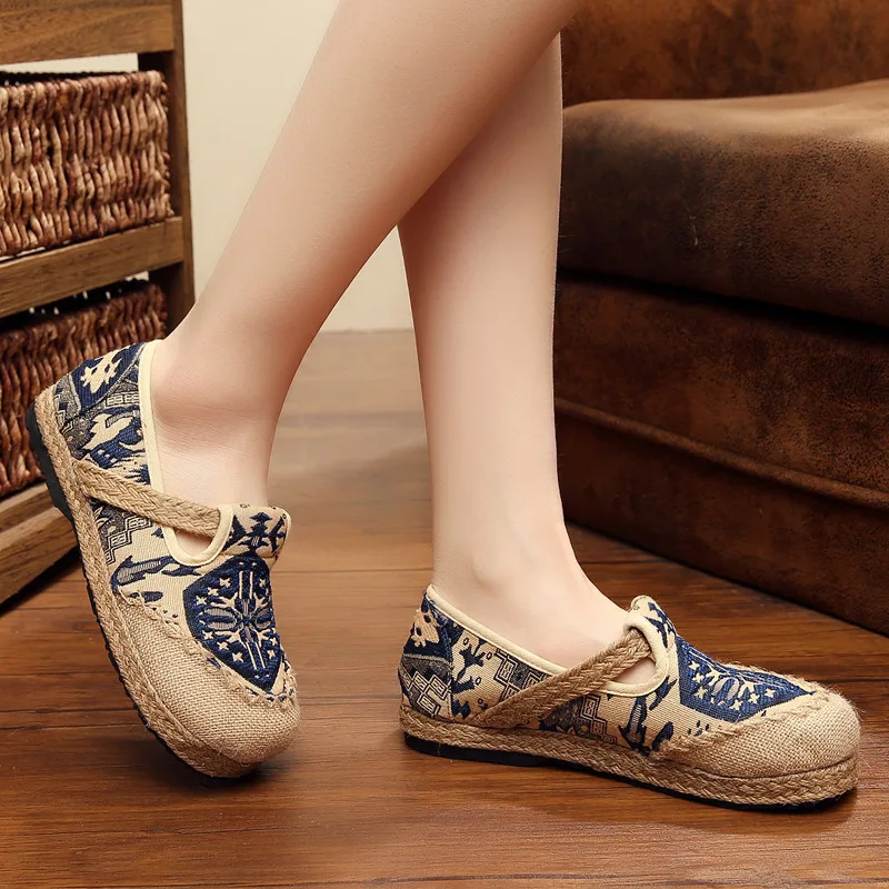 SONDR/Женская обувь большие размеры Винтажная с вышивкой zapatos de mujer на плоской