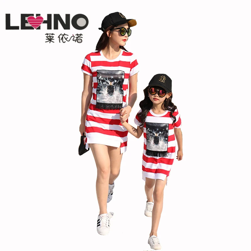 

Short Sleeves with Korean Stripes T-shirt In Summer Mom and Daughter Matching Clothes