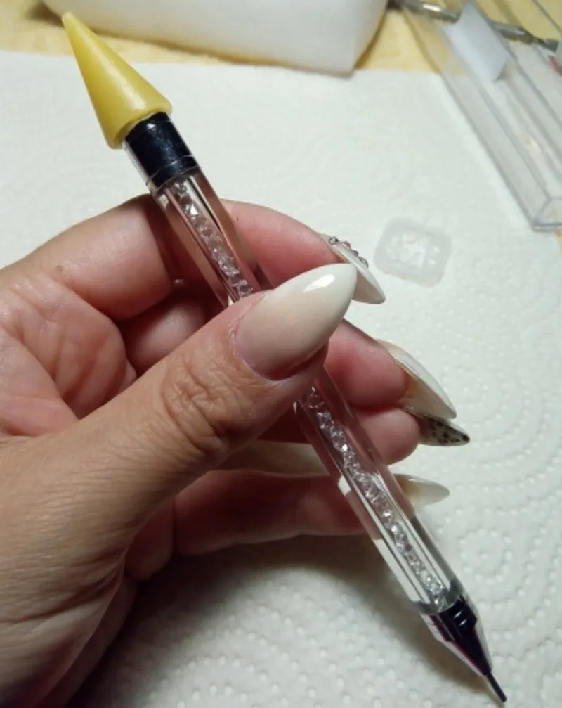 1 шт двухконцевая расчесочная ручка, стразы, восковой карандаш, DIYManicure, инструмент для дизайна ногтей, стразы, 4 цвета на выбор, DXY233