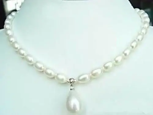 

ddh001637 7-9mm White Akoya Cultured Pearl & Shell Pendant Necklace