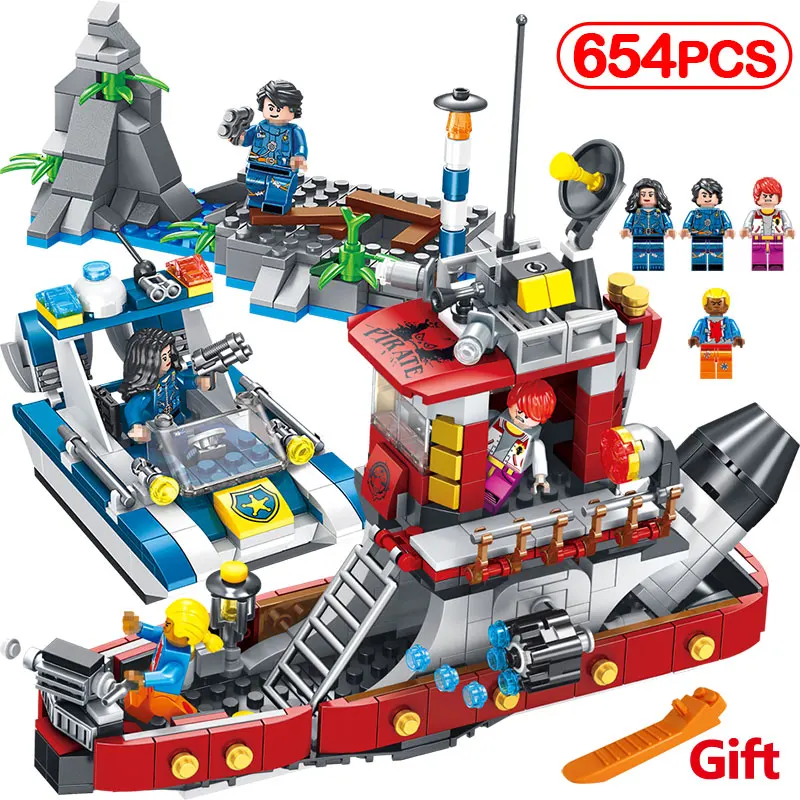

654pcs Military Navy Battle Ship Building Block Bricks Figures Compatible legoinglys For Children's Enlighten Toys Gift
