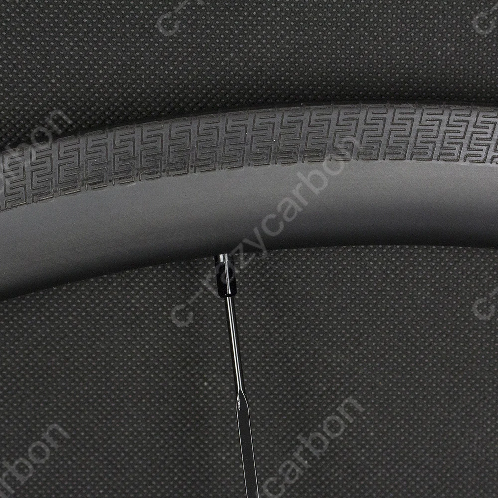 

Free Shipping!S Special Brake Surface Full Carbon 700C Superlight Carbon 38mm Depth Road Rims in 25 Outer Width Clincher/Tubular