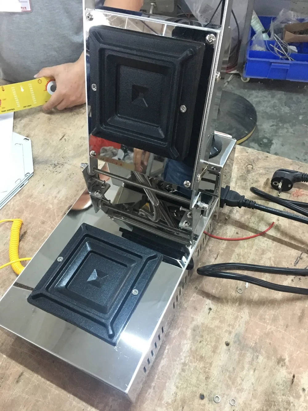 Commercial single hot pressing toast bread sandwich wrapping machine stuffing Toaster sandwich waffle maker machine 110v 220v