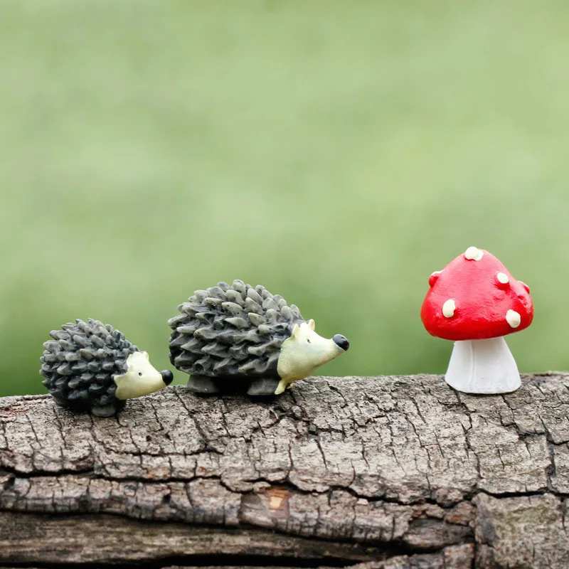 3Pcs Artificial mini hedgehog with red dot mushroom miniatures fairy garden gnomes moss terrarium resin crafts decorations