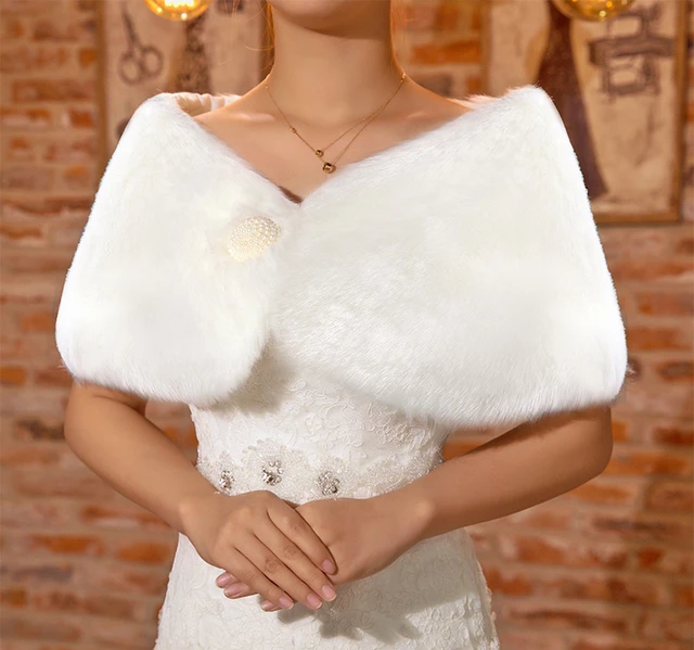 Price 2018 New White Spring Cheap Autumn Winter Red Black Warm Bolero Bridal Cape Fur Jacket Bridal Cloaks Party Wedding Coat QA1495