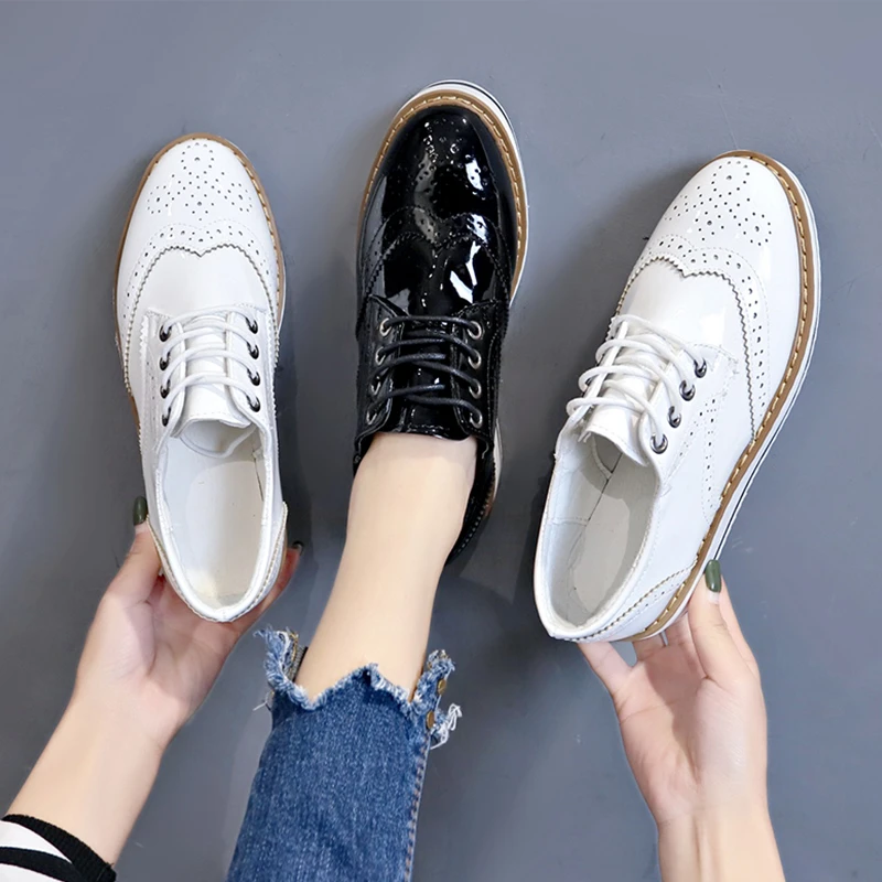 

Round Toe Basic flat autumn PU Cross-tied Fabric Brogue Shoes black platform spring Flat Platform new 2019 women Casual Lace-Up